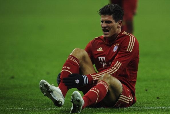 getty_gomezmario20121117