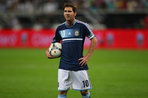 getty_messilionel20121209