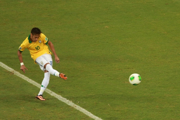 getty_neymar20130622