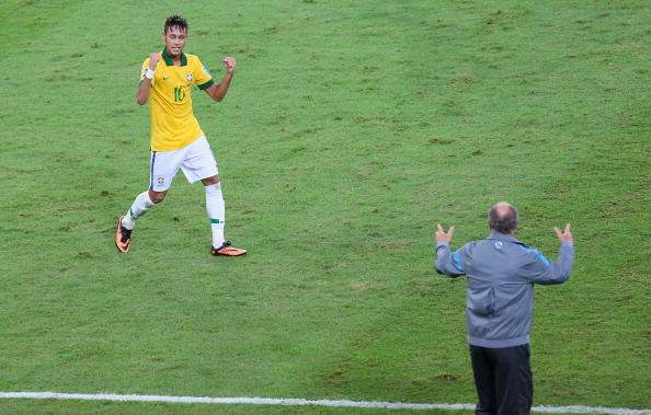 getty_neymarscolari20130814