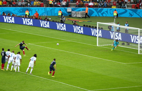 getty_benzemakarim20140615