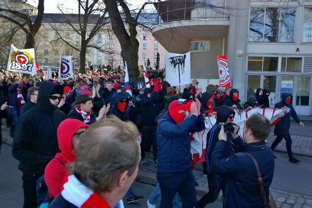 pm_hifkhjkpoliisitstadinderbyfanityleisökatsojatkulttuuri2015x