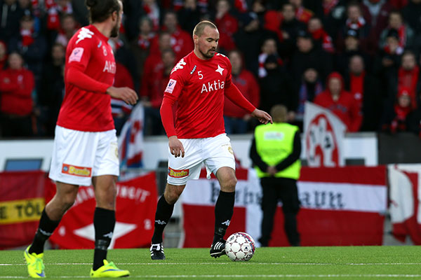 t_HIFKJukkaSinisalo2015b