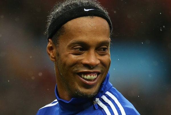 getty_ronaldinho20151114