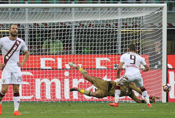 getty_donnarummagianluigiacmilan20160821