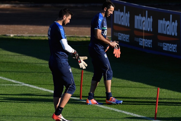 getty_donnarummabuffonitalia20161004