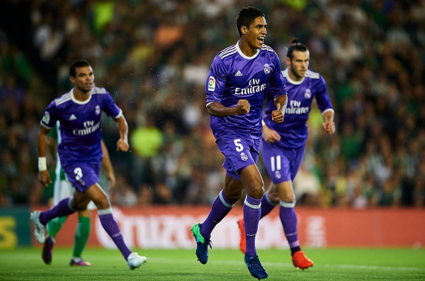 getty_varaneraphaelrealmadrid20161015