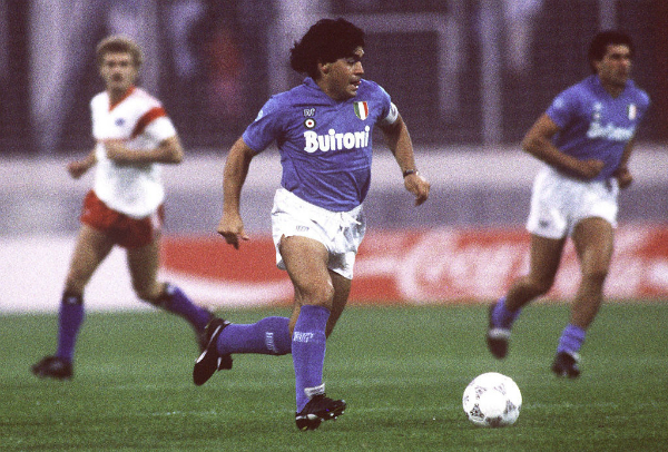 getty_maradonadiego19870813