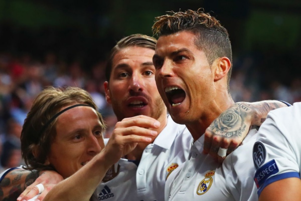 Real Madrid CF v Club Atletico de Madrid – UEFA Champions League Semi Final: First Leg