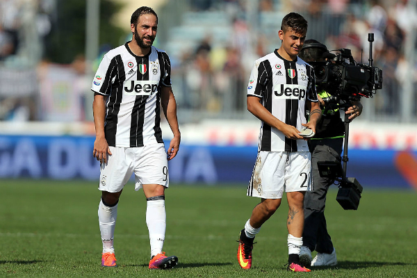 getty_higuaindybala20161002