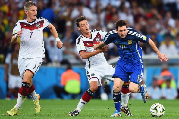 getty_ozilmesutmessilionel20160713