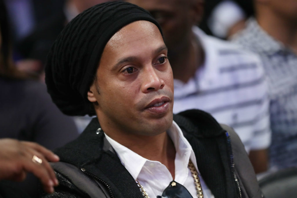 getty_ronaldinho20170219