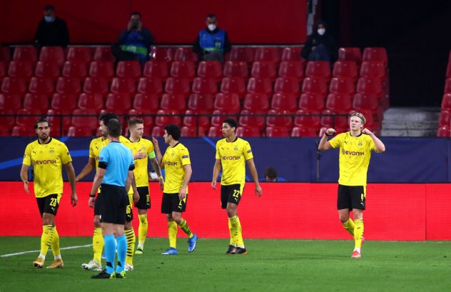 Sevilla FC v Borussia Dortmund – UEFA Champions League Round Of 16 Leg One