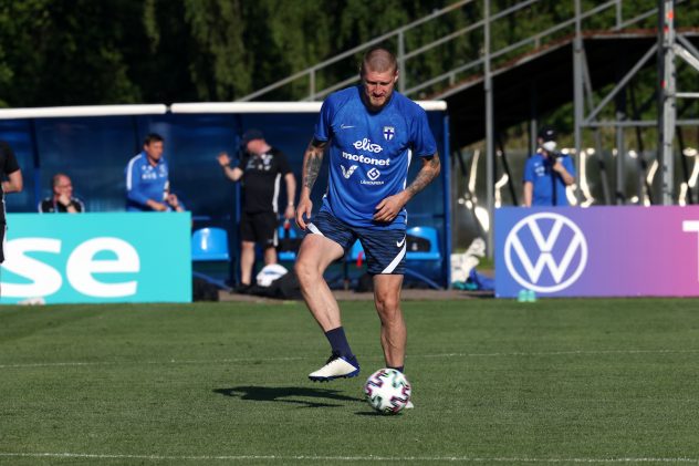 Huuhkajat Terijoella