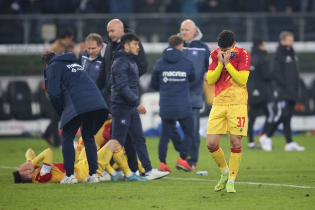 Hamburger SV v Karlsruher SC – DFB Cup: Quarter Final