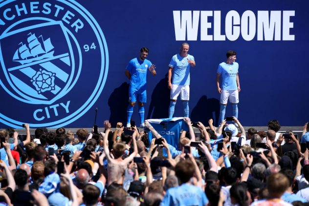 Manchester City Present New Summer Signings