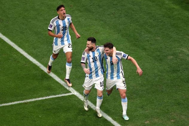 getty_alvarezjulian20221213
