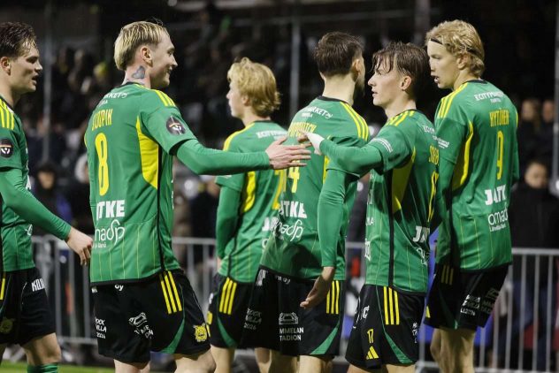 Ilvekselle helpottava voitto – tältä Veikkausliigan mestaruustaistelu näyttää nyt aop_gnistanilves20251025
