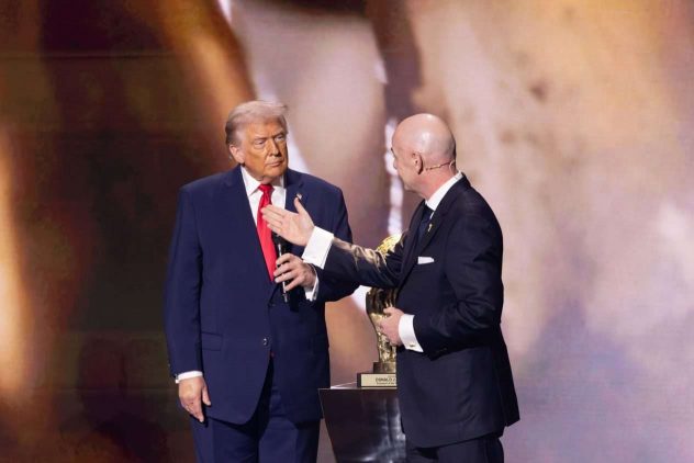 aop_trumpdonaldinfantinogianni20251205jpg