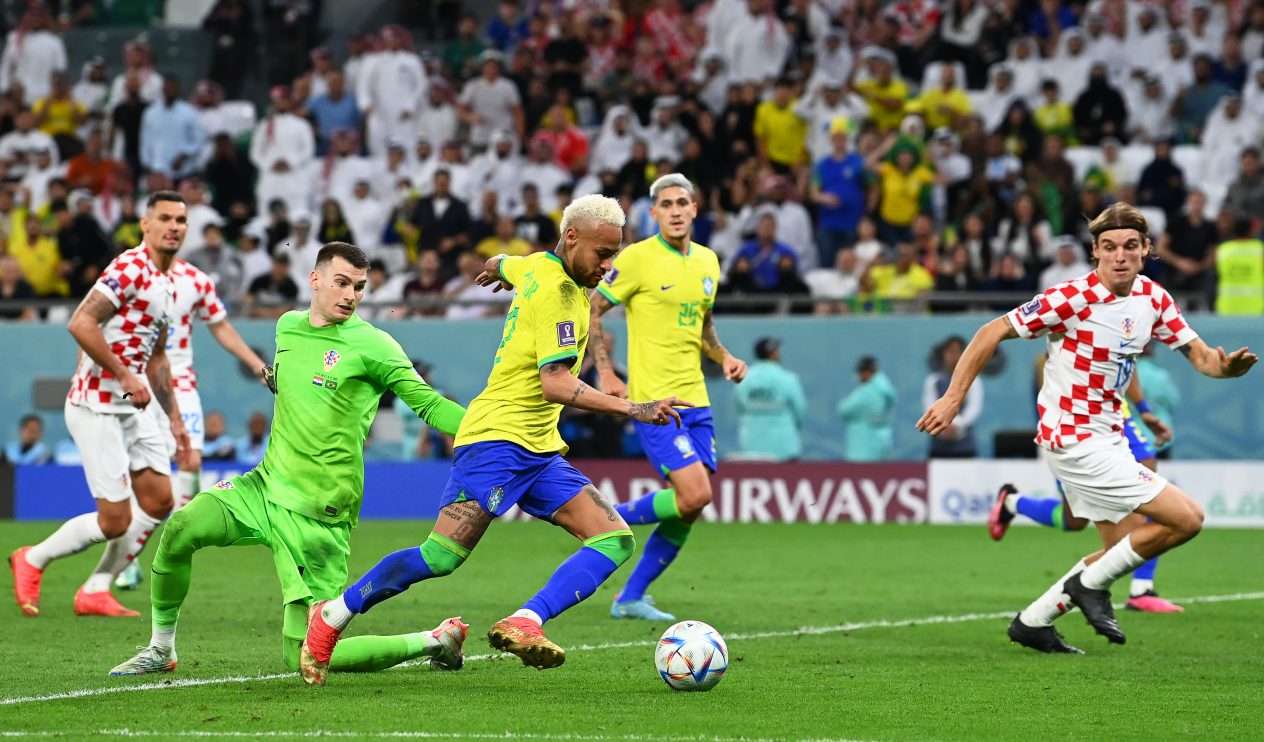 Joukkueet ja pelaajat: Neymar on mukana Brasilian MM-ryhmässä.