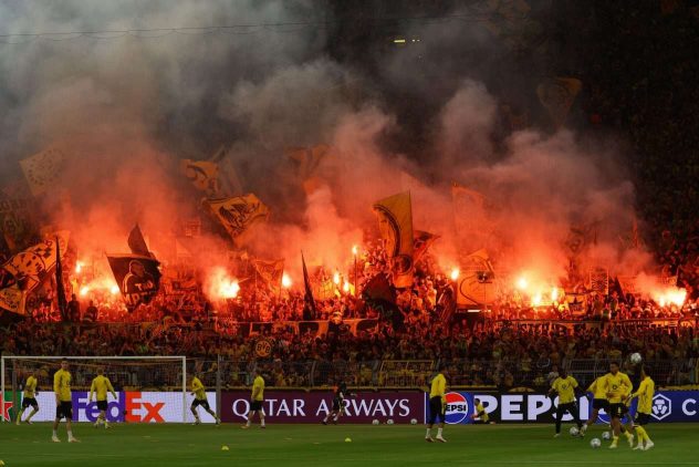 aop_yellowwall20260909